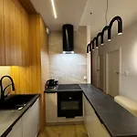 Family & Business Sauna Baltic Horizon No 1 Premium - 3 Bedroom With Private Sauna, Jacuzzi, Rooftop Gym & Panoramic Terrace, Balcony, Underground Garage شقة غدانسك