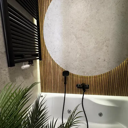 Apartamento Family & Business Sauna Baltic Horizon No 1 Premium - 3 Bedroom With Private Sauna, Jacuzzi, Rooftop Gym & Panoramic Terrace, Balcony, Underground Garage Gdansk