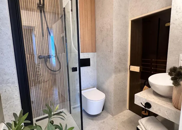 Family & Business Sauna Baltic Horizon No 1 Premium - 3 Bedroom With Private Sauna, Jacuzzi, Rooftop Gym & Panoramic Terrace, Balcony, Underground Garage *