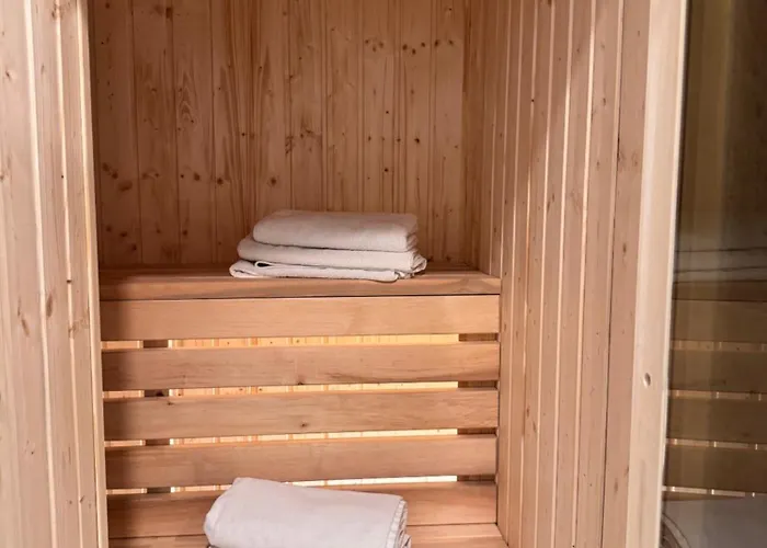 Apartment Family & Business Sauna Baltic Horizon No 1 Premium - 3 Bedroom With Private Sauna, Jacuzzi, Rooftop Gym & Panoramic Terrace, Balcony, Underground Garage Gdansk