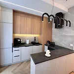아파트 Family & Business Sauna Baltic Horizon No 1 Premium - 3 Bedroom With Private Sauna, Jacuzzi, Rooftop Gym & Panoramic Terrace, Balcony, Underground Garage
