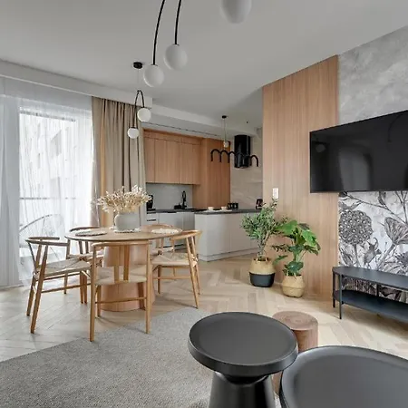 Family & Business Sauna Baltic Horizon No 1 Premium - 3 Bedroom With Private Sauna, Jacuzzi, Rooftop Gym & Panoramic Terrace, Balcony, Underground Garage * Danzica